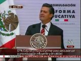 Peña Nieto promulga su primera reforma, la educativa