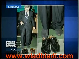 Paul wolfowitz has a hole in his socks !