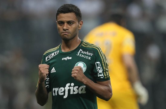 Oswaldo diz se vê CX como substituto de Valdivia no Verdão