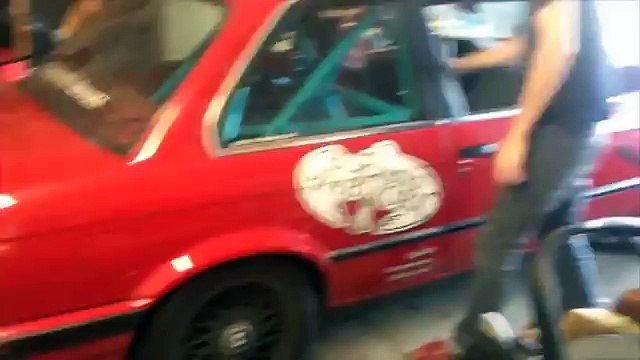 BMW E30 335i M30 Engine Swap in 5 Minutes