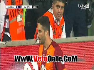 جماهير بورصا سبورت تقذف لاعب جالطه سراى