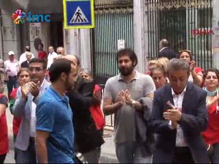 Beyoğlu'ndaki Nazım Hikmet Vakfı tahliye ediliyor