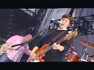 Pixies Performing "Gigantic" at Lollapalooza '05