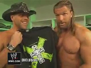 DX backstage talking about H.D.