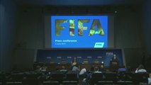 Sepp Blatter dimite como presidente de la FIFA