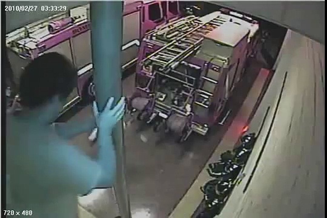 Terremoto Chile 2010 (Cuartel de Bomberos de Macul, Santiago) Chile Earthquake 2010