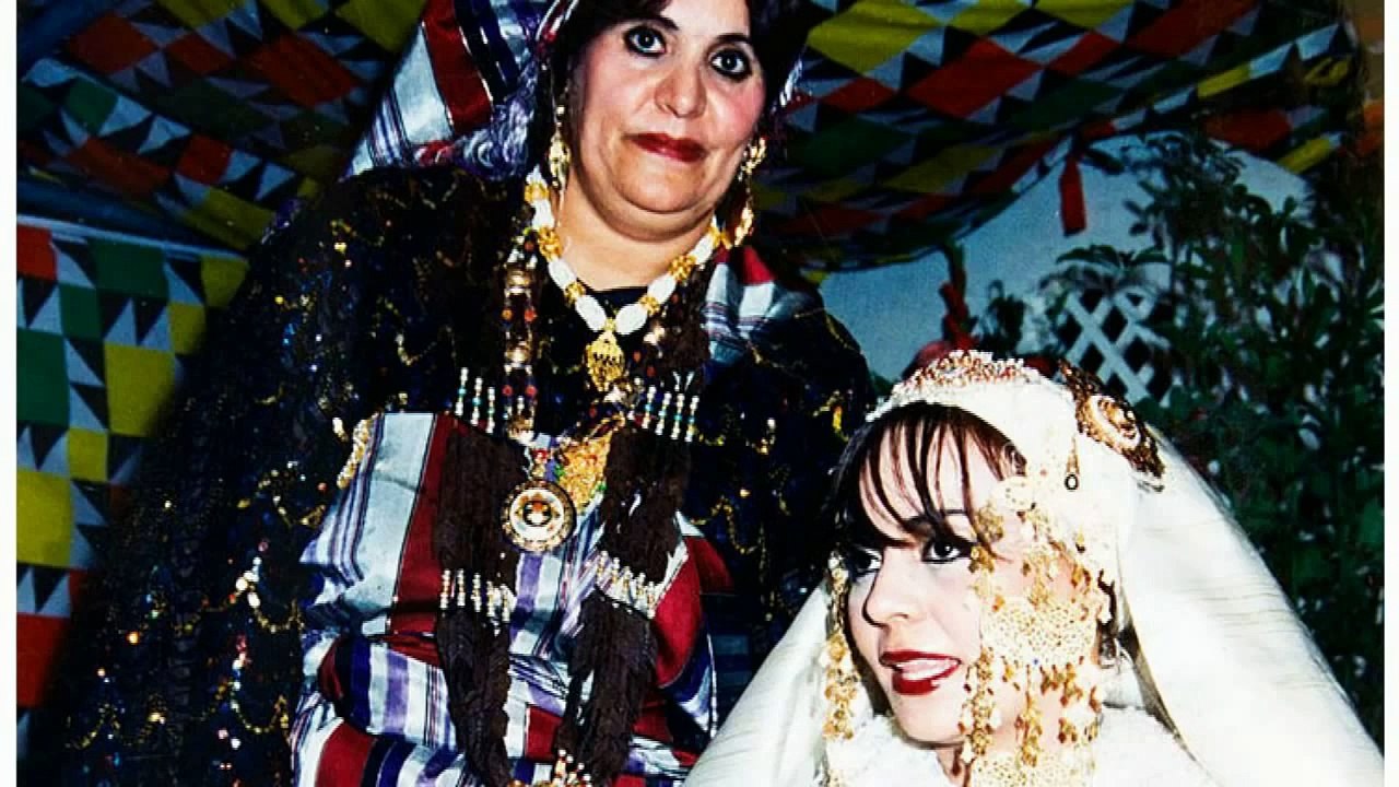 Gaddafi Family Album Stolen Pictures from tripolis
