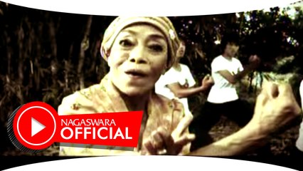 Wali - Nenekku Pahlawanku - Official Music Video NAGASWARA