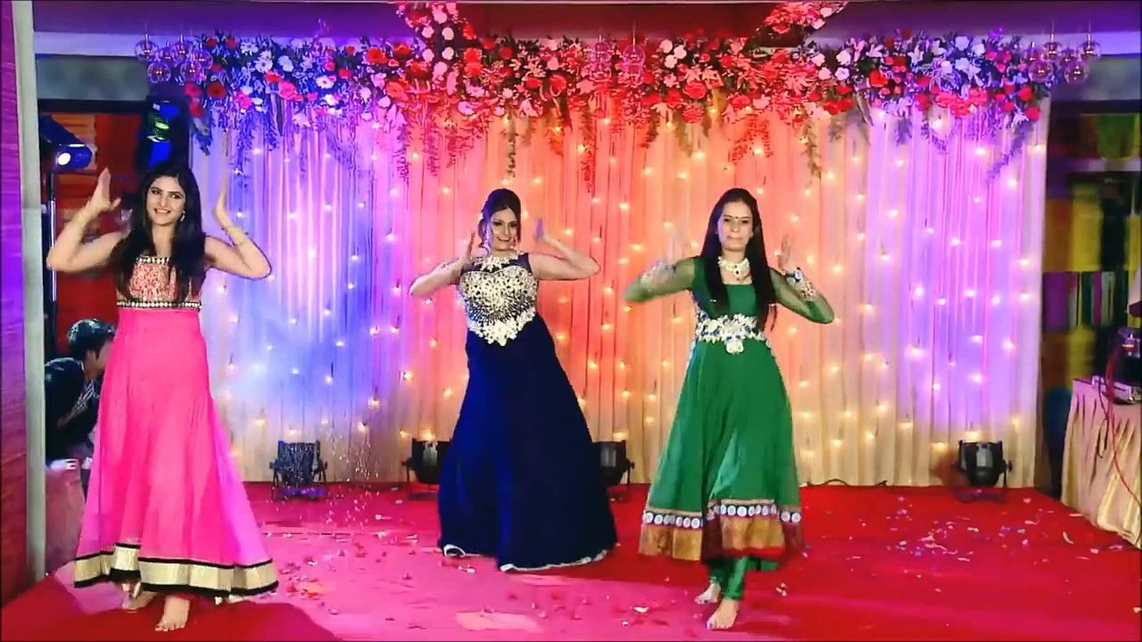 Khushi & Akshay's sangeet performance