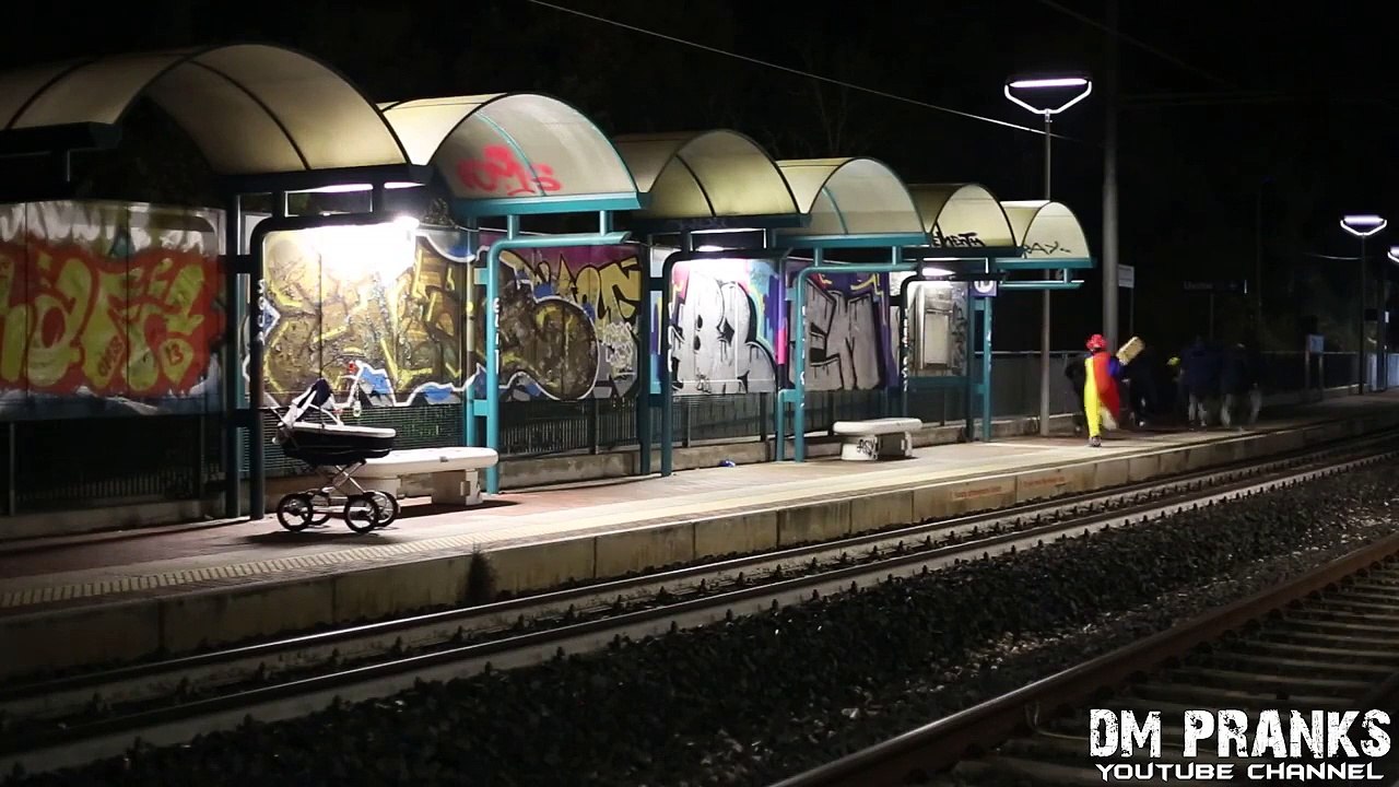 Killer Clown - Massacre! Scare Prank! - Video Dailymotion