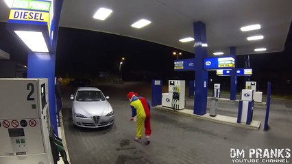 Killer Clown Scare Prank! - Video Dailymotion