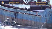 Palermo - cargo turco con 12 tonnellate di hashish, 10 arerstati
