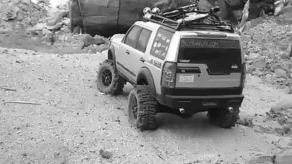 1/10 Land Rover LR3 RC in Sand and Wind