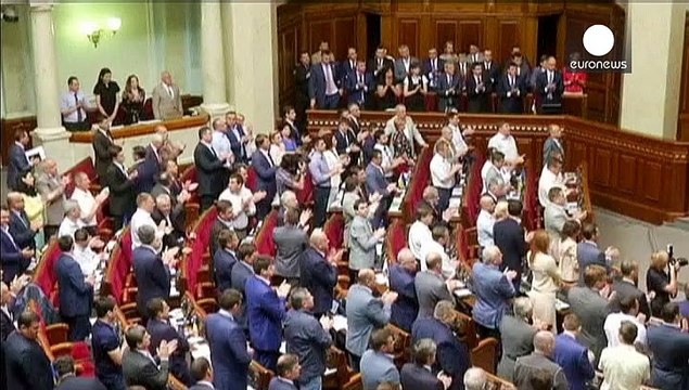 Порошенко: Загроза поновлення повномасштабних бойових дій - колосальна