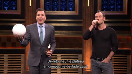 Tonight Show - Jimmy Fallon joue au billard-bowling avec Jude Law - Emission du 3 Juin sur MCM