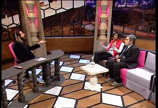 ג'חנון ביבר מקבל תוכנית בערוץ 24 - מתוך קאמבק