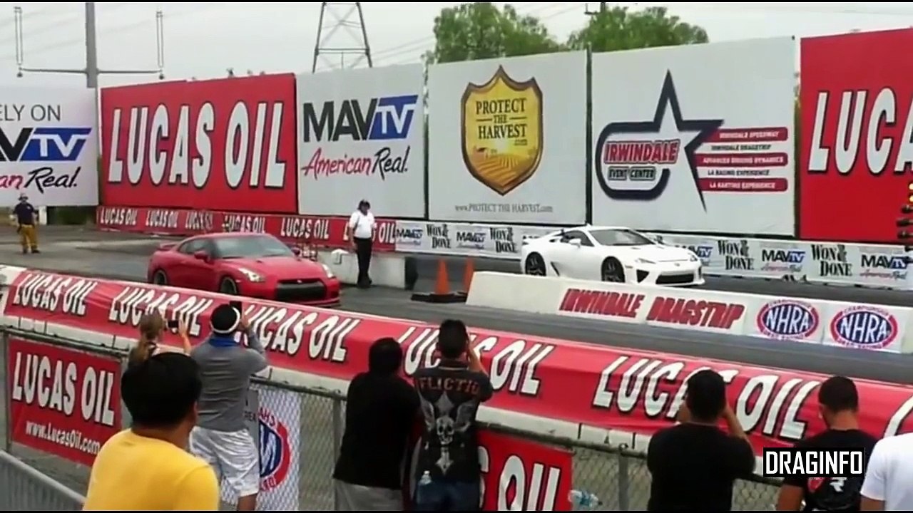 Nissan GTR vs Lexus LFA Drag Race
