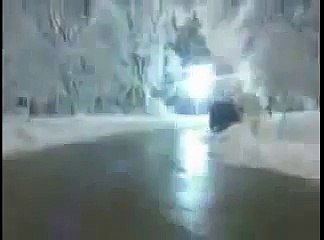 Power line arc flash   Kısa devre yapan enerji nakil hattı 6