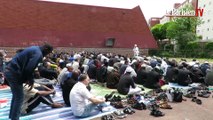 Noisy-le-Grand : privés de lieu de culte, les musulmans prient dehors