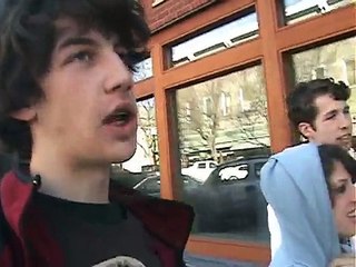 CLIPPproductions: Zach's gotta pee