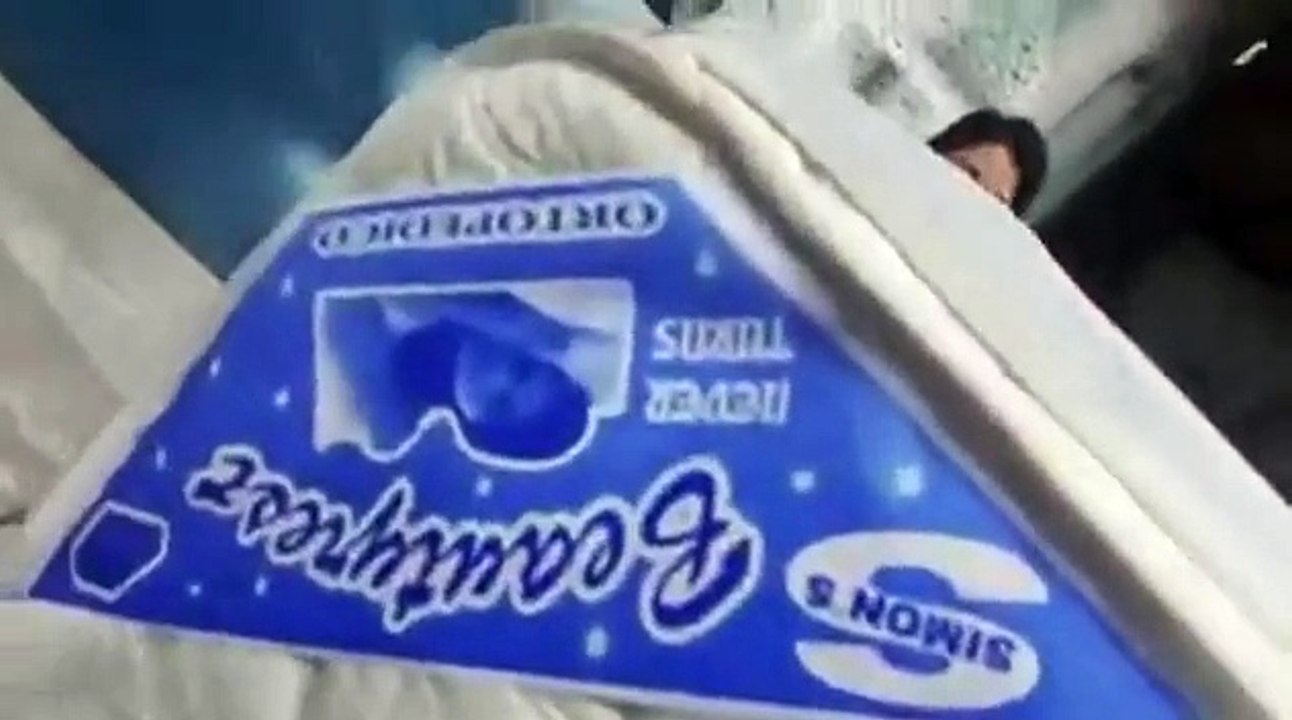 CHOQUANT Ce que cet Homme a Trouvé dans son Matelas NEUF