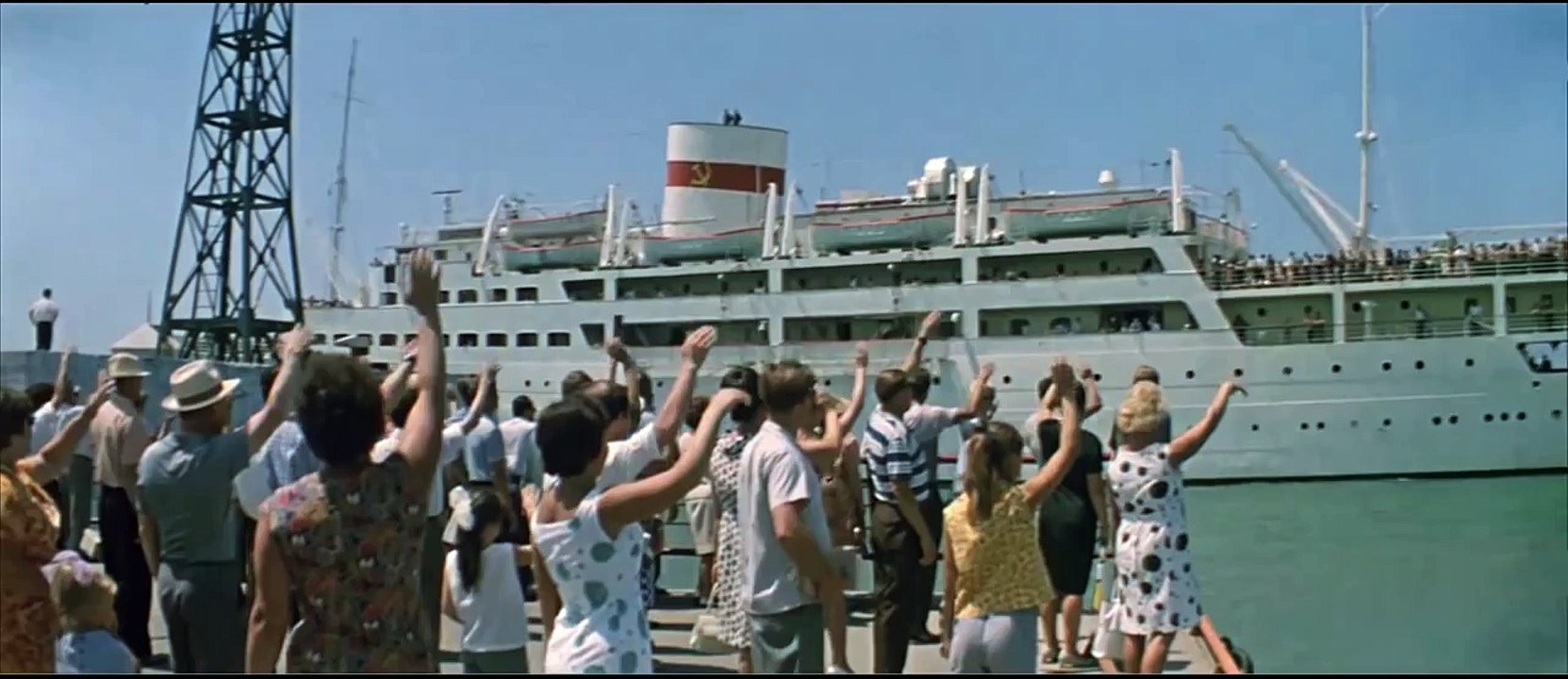 Бриллиантовая рука - смотреть онлайн трейлер