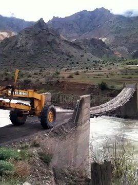 Ang tibay ng tulay!?syndication=228326