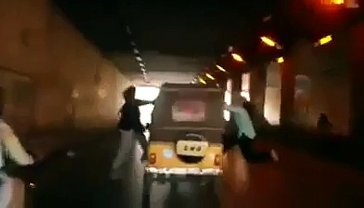 Girls Enjoying The Ride Of Rickshaw