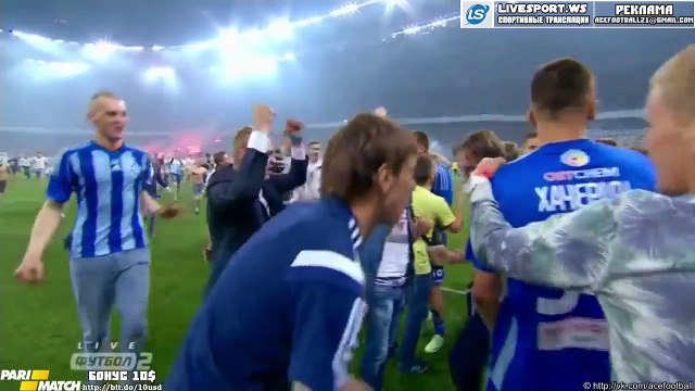 Fans invade the pitch - Dynamo Kyiv vs Shakhtar Donetsk 04.06.2015
