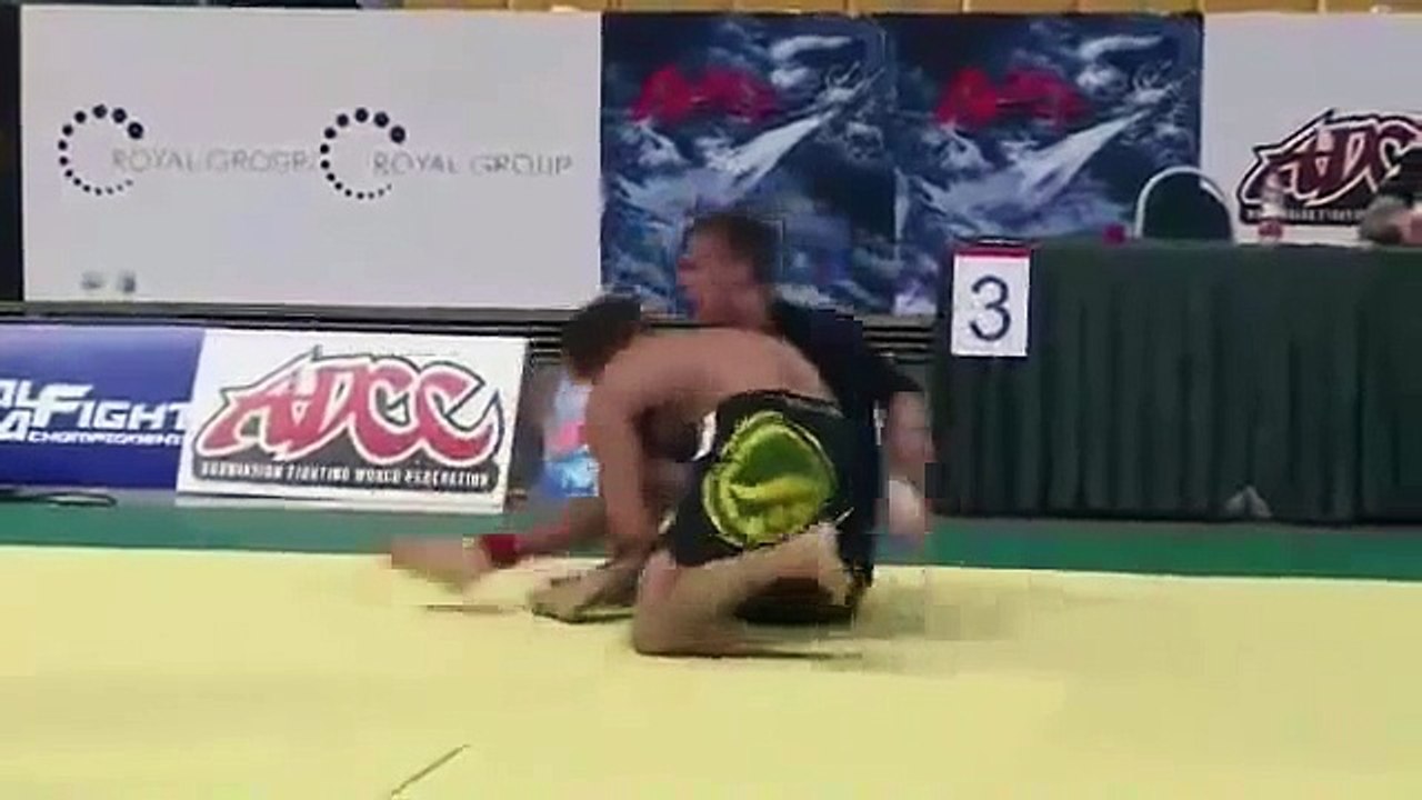 ADCC 2013 - Clark Gracie vs Keenan Cornelius. kneebar! toehold! leg drag!