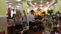 Lautarii de la Chisinau si Adriana Ochisanu cu  Ion Paladi la nunta la Voloca