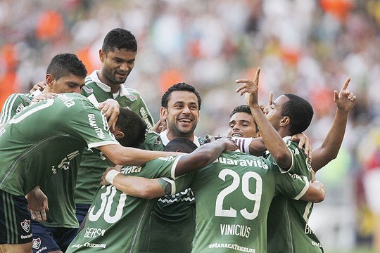 Flu faz o dever de casa e vence o Coritiba no Maracanã