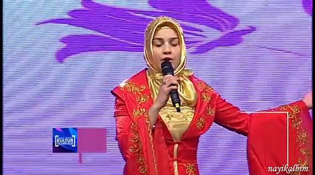 10 Asena Karatekin Şiir Türkçe Olimpiyatı 2015 Berlin Final