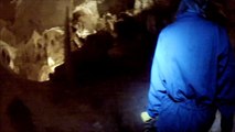 Viaggio al centro della Terra: le grotte di Frasassi