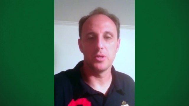 Ceni celebra renovação de contrato e promete briga pelo título brasileiro