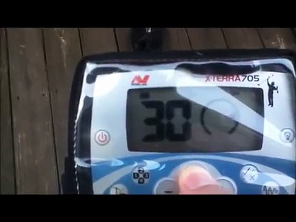 Minelab X-terra 705 Gold pack metal detector separation/recovery speed test in nails