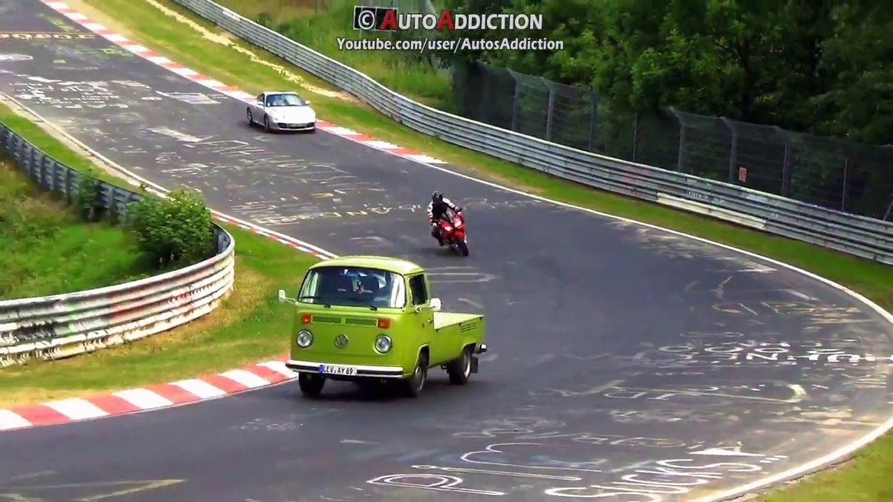 Les véhicules insolites du Nürburgring