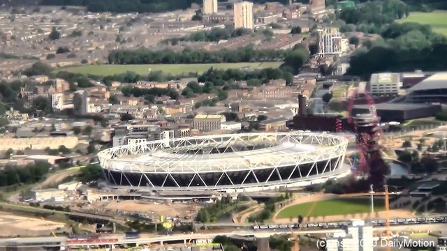 Takeoff from London City Airport. Lufthansa flight LH929 to Frankfurt. Embraer 190. D-AECE