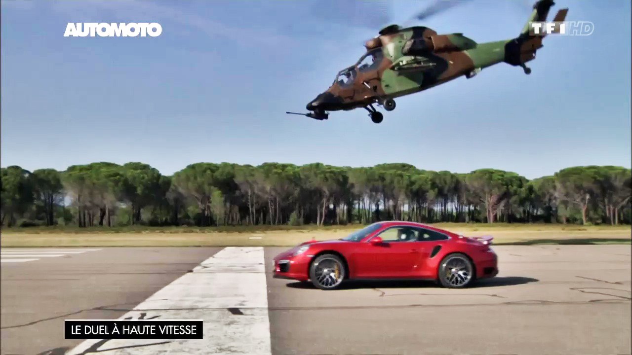 Porsche 911 vs Hélicoptères militaires