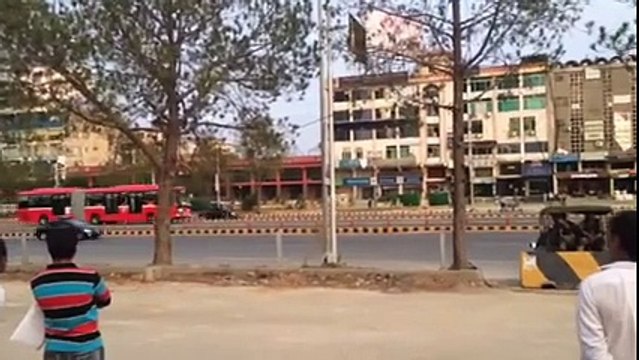 Exclusive Footage of PM Nawaz Sharif and CM Shehbaz Sharif Metro Bus Protocol at the time of its Launch