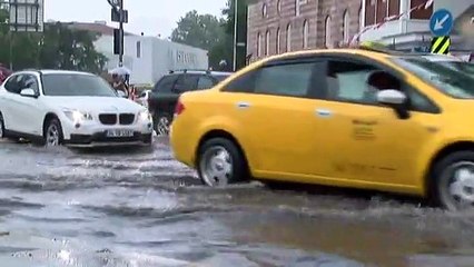İstanbul’dan sağanak yağış manzaraları