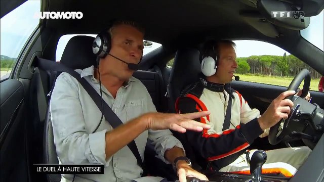 Porsche 911 Turbo S vs Hélicopteres