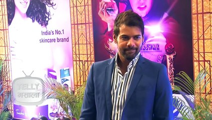 Shabbir Ahluwalia aka Abhi at the Gold Awards 2015 Red Carpet