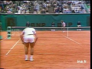 Finale messieurs à Roland Garros _ Victoire Guillermo Vilas