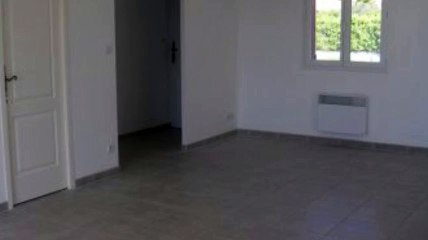 A louer - Maison/villa - Beaucaire (30300) - 4 pièces - 90m²