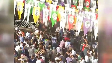 HDP Diyarbakır mitingi patlama anı