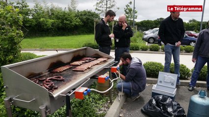 Brest. 70 éleveurs de porc notent les étiquettes en magasins (Le Télégramme)