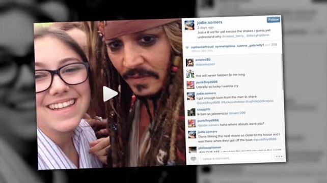Johnny Depp Dresses As Capt. Jack To Take Selfies With Fans