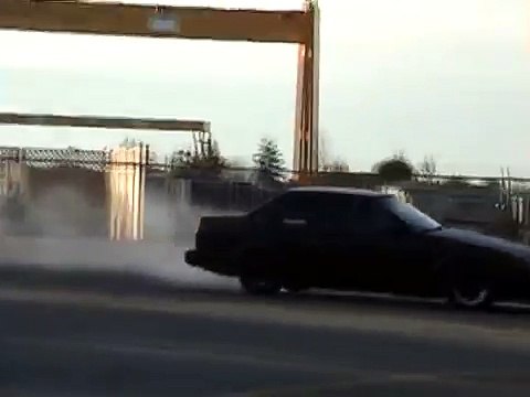 Black AE86 drifting