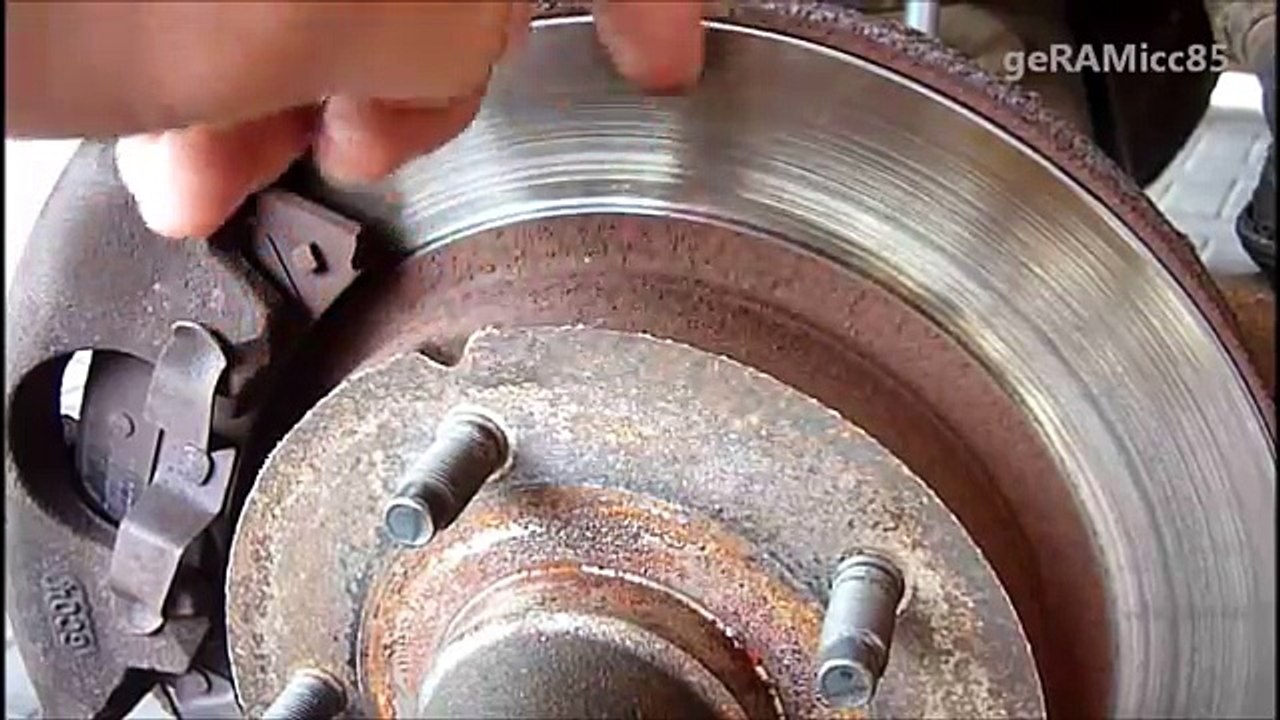 HOW TO USE COPPER PASTE ON BRAKE CALIPER DODGE RAM 1500 PADS & DISC